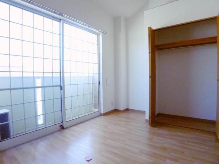 物件内観写真9　(室内からの展望)