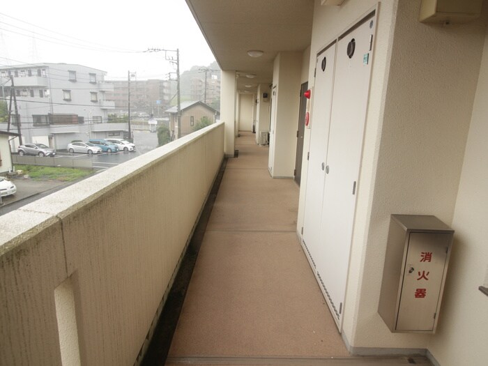 物件外観写真5　(エントランス部分)