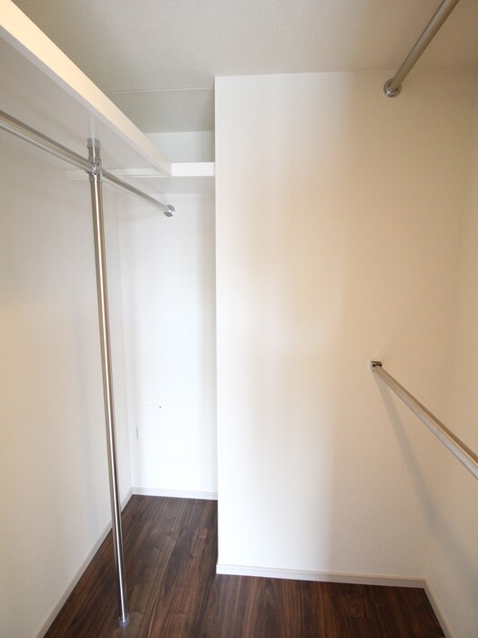 物件内観写真11　(収納)