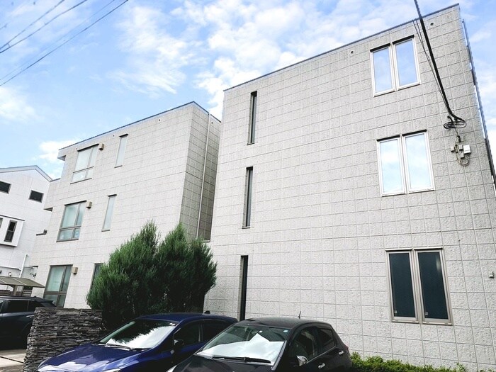 物件外観写真2　(外観写真)