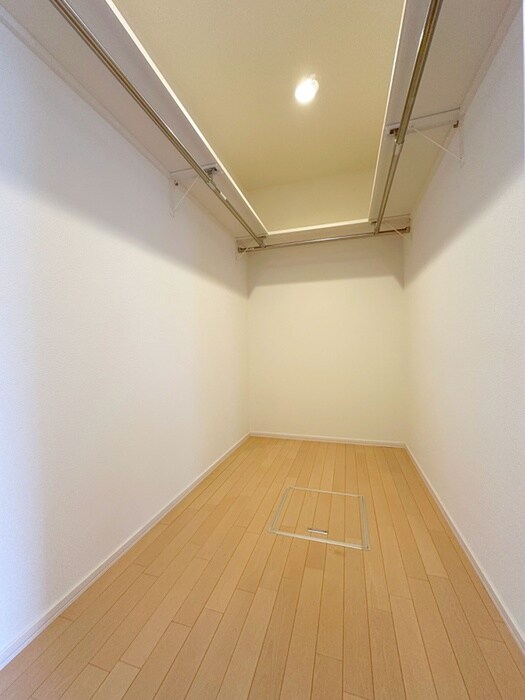 物件内観写真10　(居室)