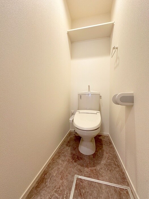 物件内観写真14　(トイレ)
