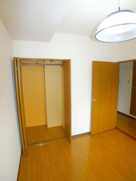 物件内観写真10　(収納)