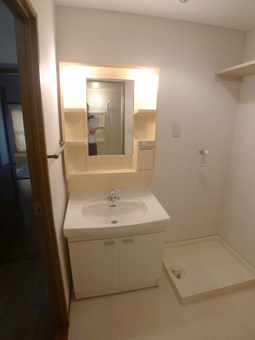 物件内観写真13　(洗面)