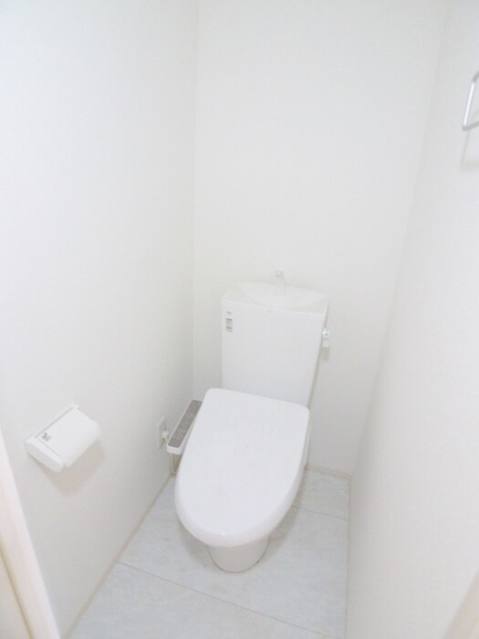 物件内観写真11　(トイレ)