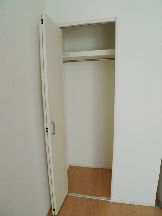 物件内観写真13　(収納)