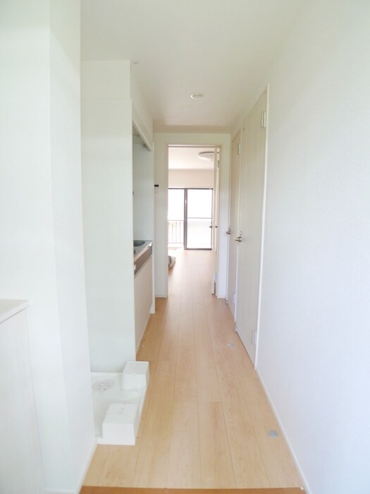 物件内観写真20　(廊下)