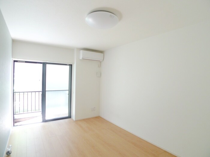 物件内観写真21　(居室)