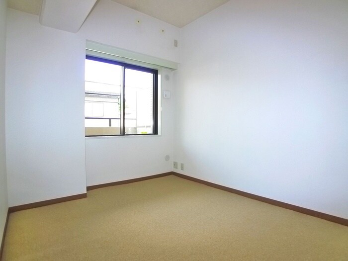 物件内観写真10　(居室)