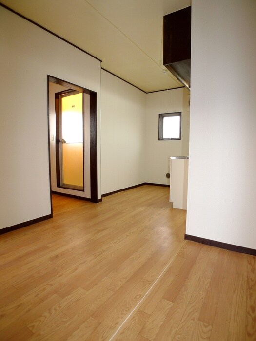 物件内観写真6　(廊下)