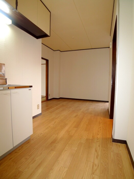 物件内観写真8　(玄関)