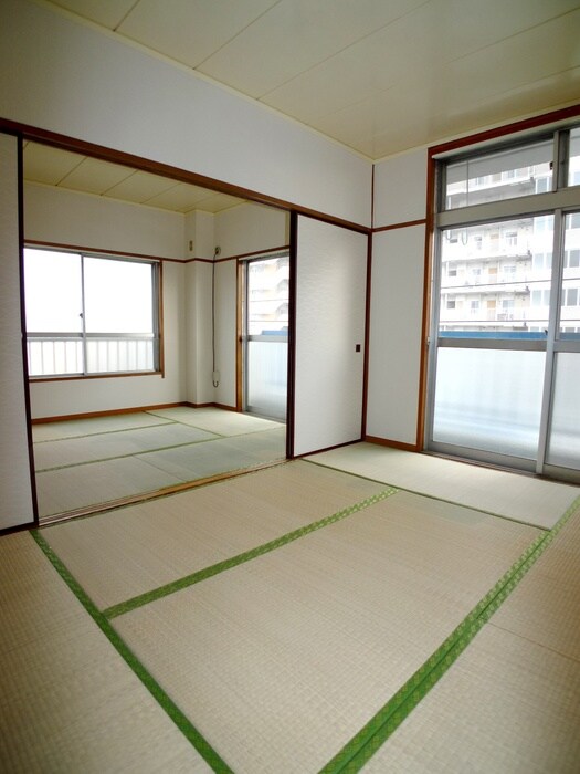 物件内観写真9　(室内からの展望)