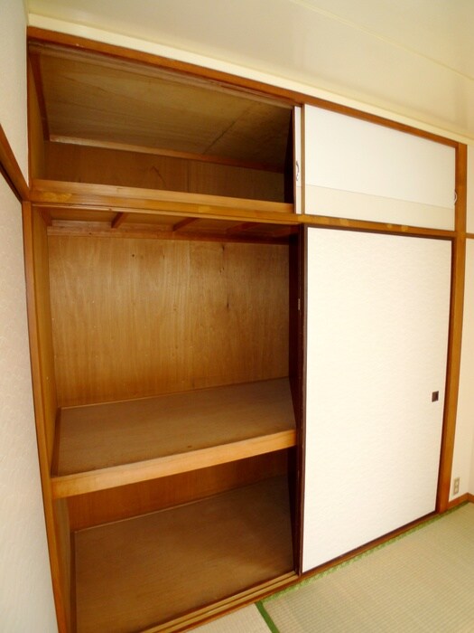 物件内観写真12　(収納)