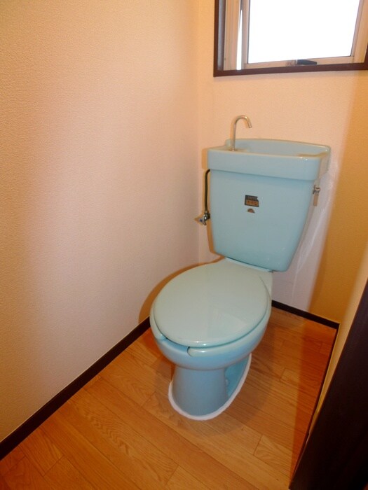 物件内観写真14　(トイレ)