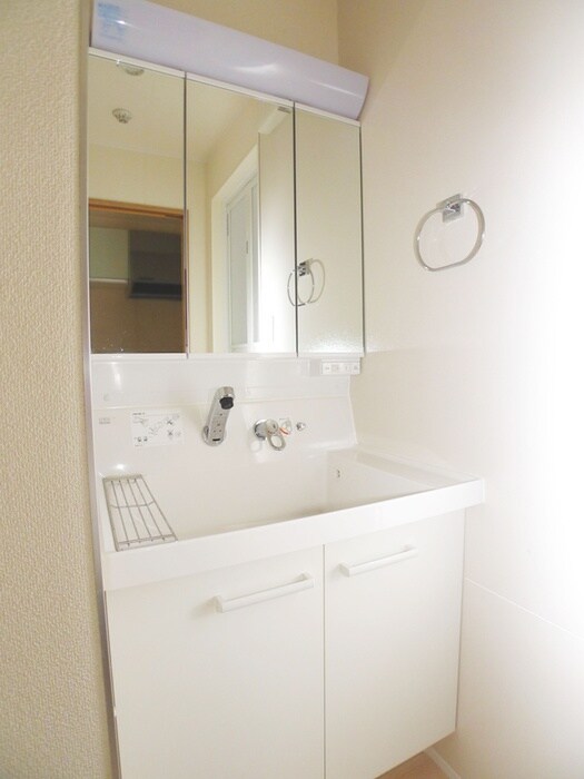 物件内観写真9　(洗面)