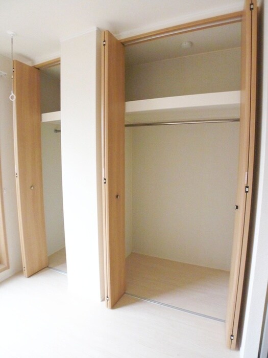 物件内観写真15　(収納)