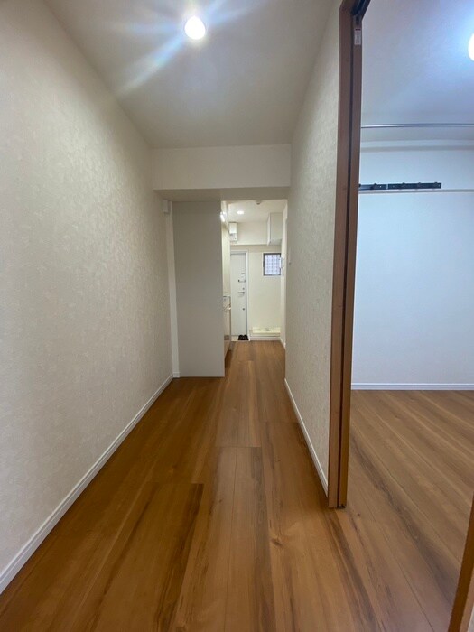 物件内観写真13　(廊下)