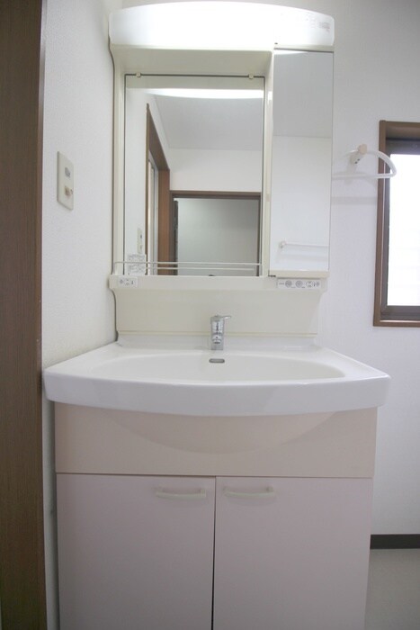 物件内観写真10　(洗面)