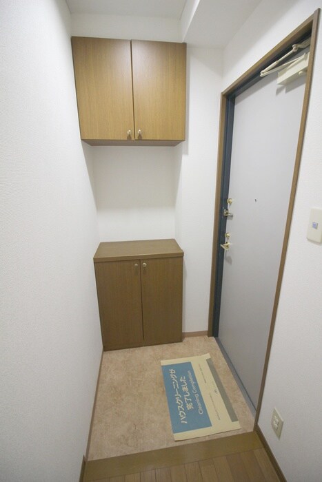 物件内観写真14　(玄関)