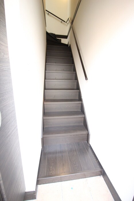 物件内観写真18　(玄関)