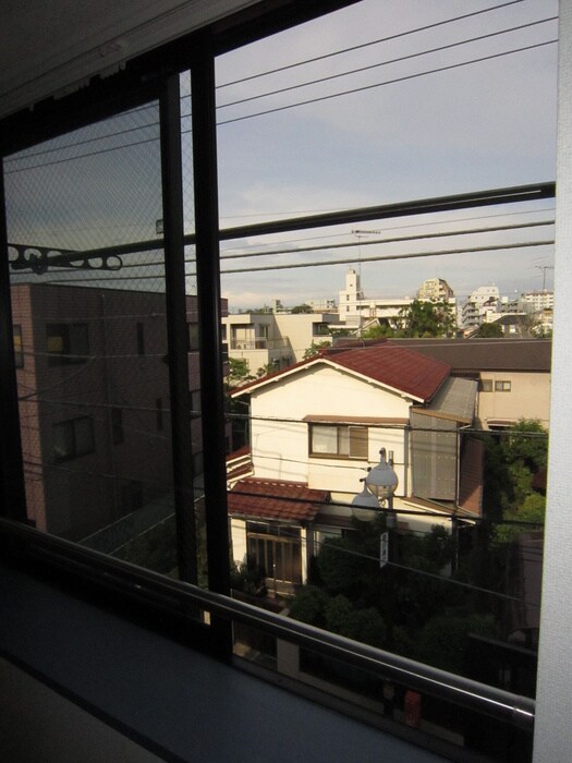 物件内観写真16　(室内からの展望)