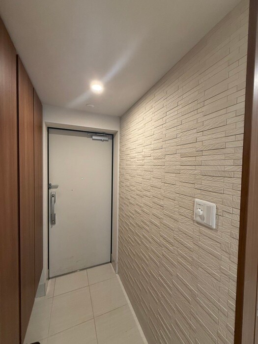 物件内観写真9　(玄関)