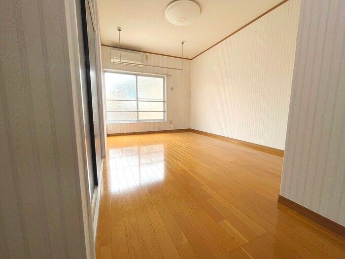 物件内観写真6　(居室)