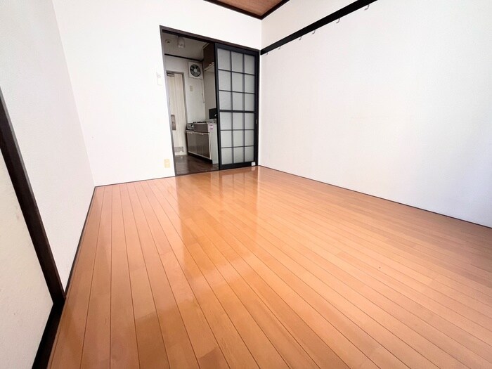 物件内観写真5　(居室)