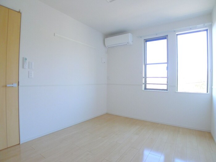 物件内観写真11　(居室)