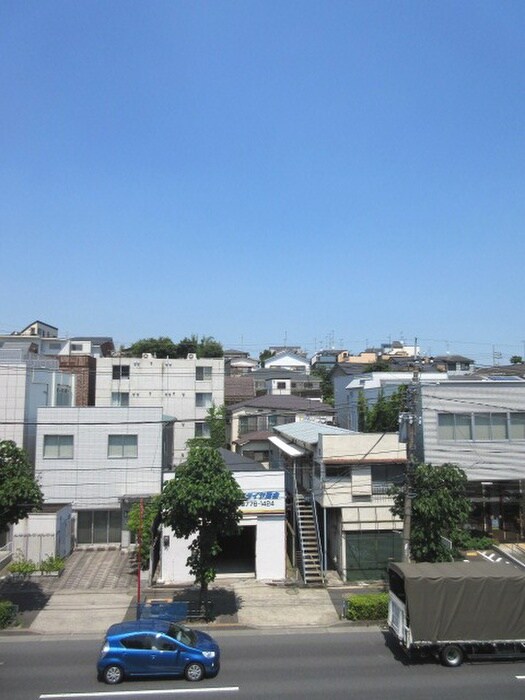 物件内観写真16　(室内からの展望)