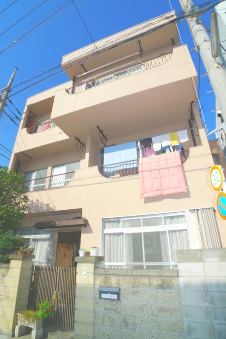 石田マンション外観写真