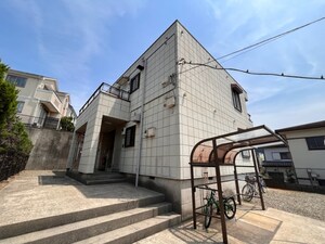 ヒルサイドメゾンＢ棟外観写真