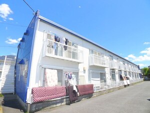 エステ－トピアスズキ外観写真