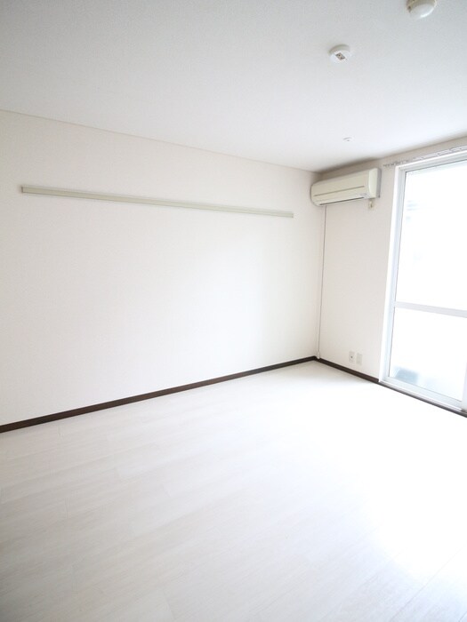 物件内観写真21　(居室)