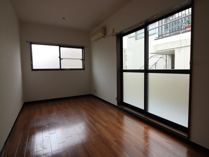 物件内観写真7　(居室)