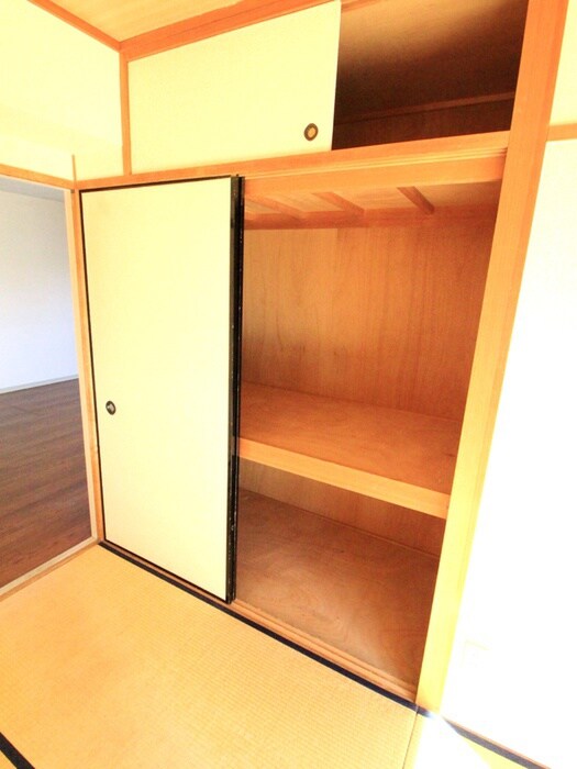 物件内観写真18　(収納)