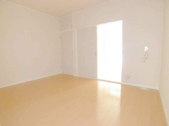 物件内観写真10　(居室)