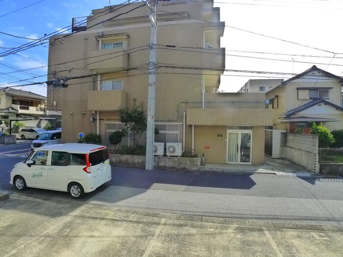 物件内観写真21　(室内からの展望)