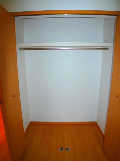 物件内観写真7　(収納)