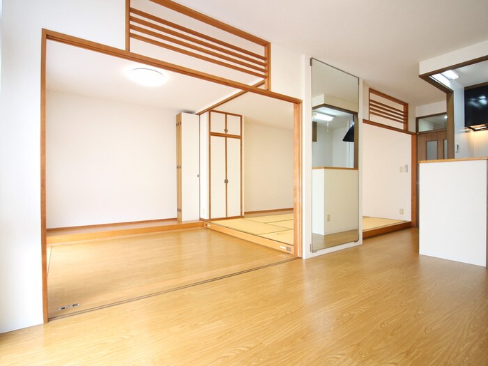 物件内観写真8　(居室)