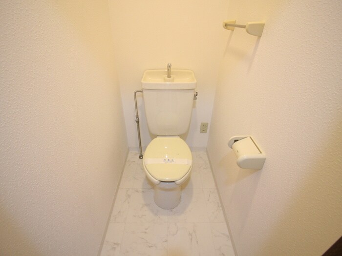 物件内観写真13　(トイレ)