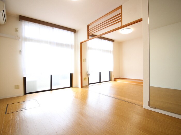 物件内観写真18　(居室)