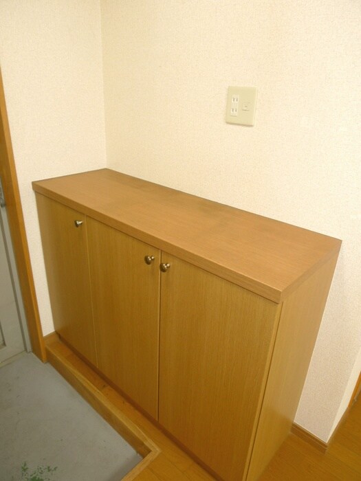 物件内観写真15　(靴箱)