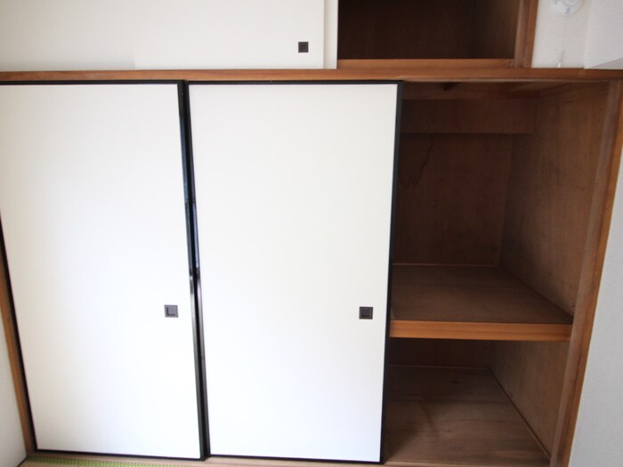 物件内観写真12　(収納)