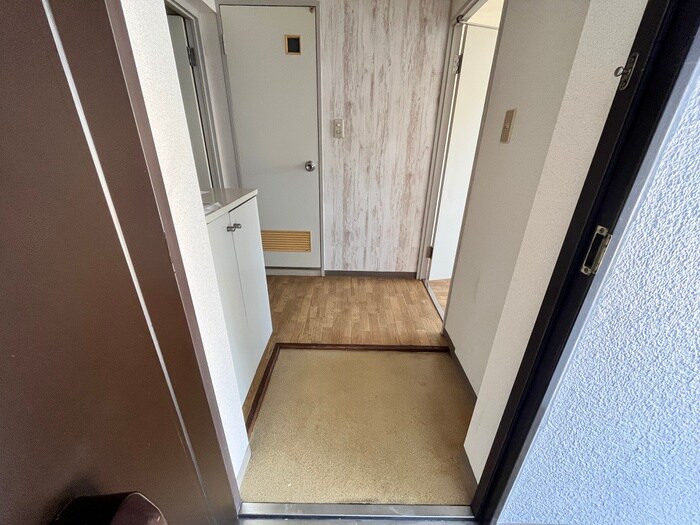 物件内観写真22　(玄関)