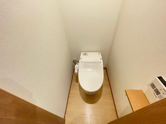 物件内観写真13　(トイレ)