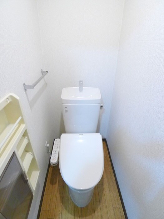 物件内観写真12　(トイレ)