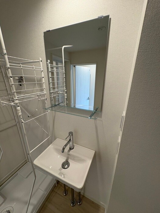 物件内観写真9　(洗面)