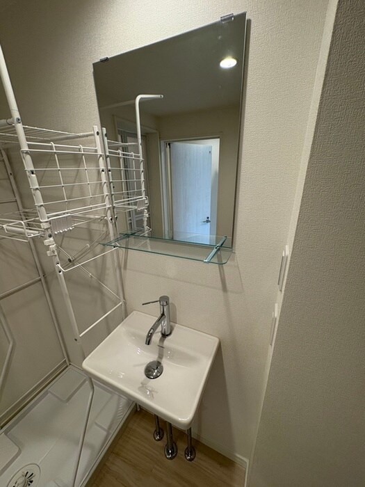 物件内観写真9　(洗面)
