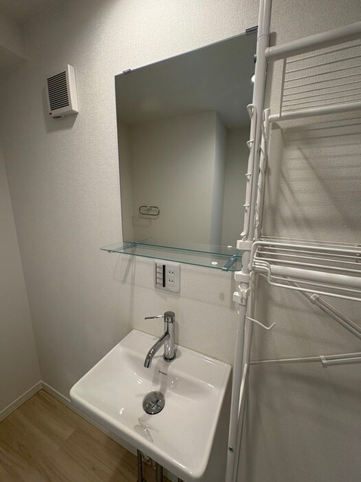 物件内観写真9　(洗面)